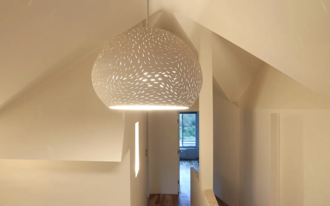 Illuminating Interior Design: The Impact of Artistic Lighting